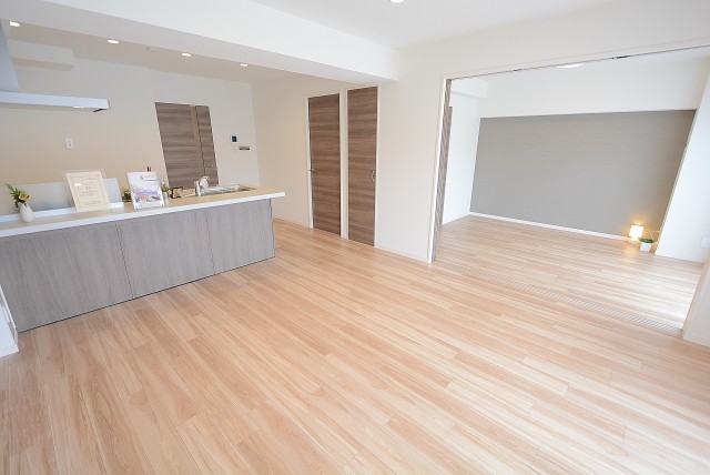 三井馬事公苑南ハイツ LD