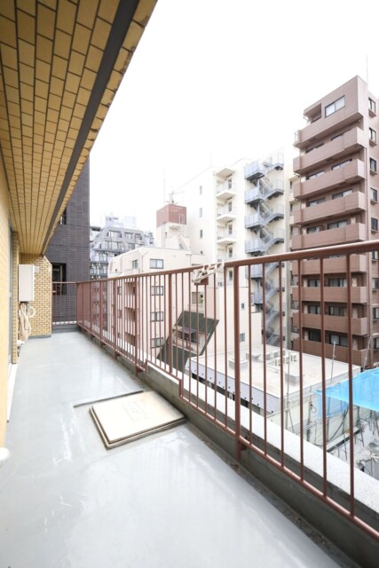 ライオンズマンション新富町 バルコニー