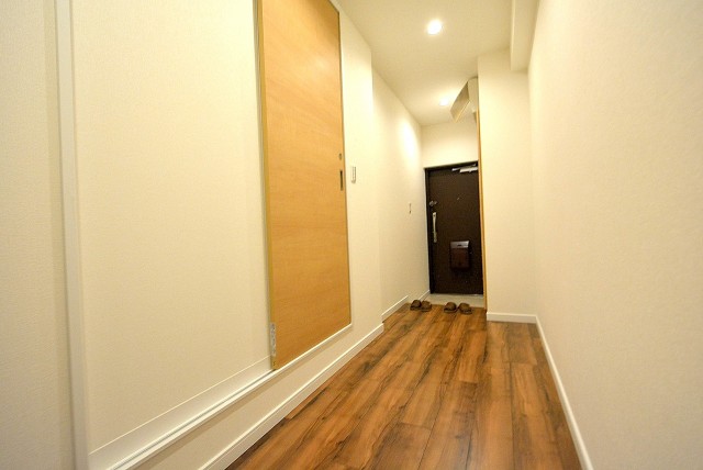 弦巻リハイム 玄関