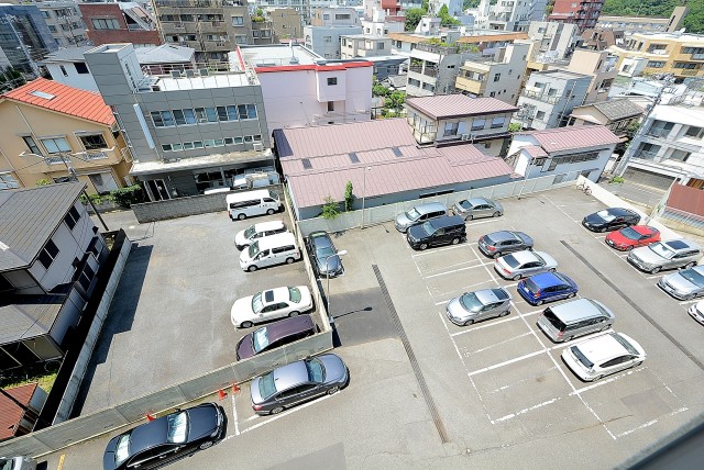 フアミール久堅 駐車場