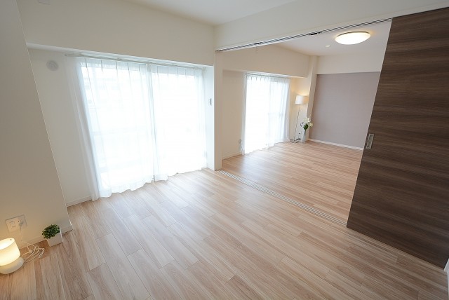 三井馬事公苑南ハイツ 洋室③