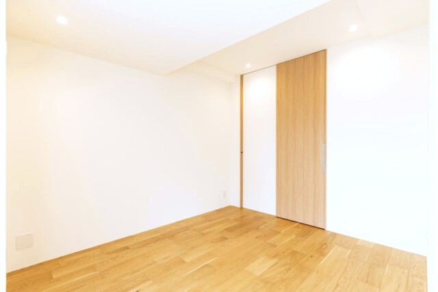 スカイプラザ赤坂 洋室2