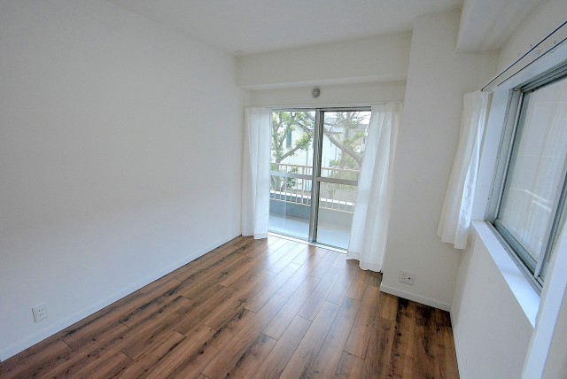 弦巻リハイム　 洋室2