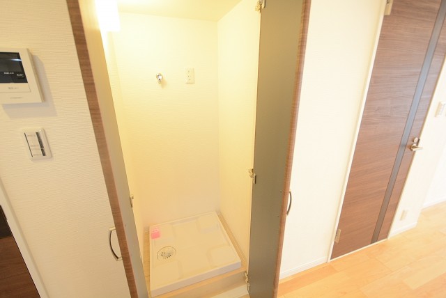 コンド田園調布 洗濯機置場