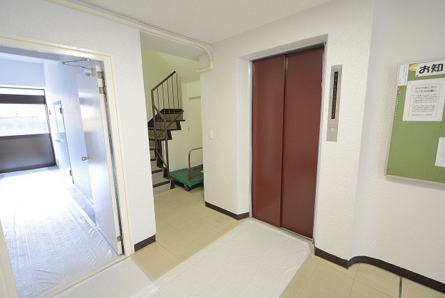 自由が丘セントラルマンション エントランス