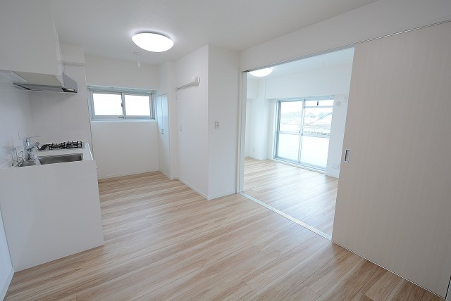 自由が丘セントラルマンション ダイニング～洋室