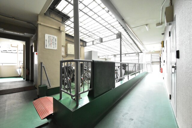 新宿パークサイド永谷 玄関