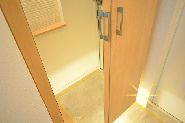 日興パレス南麻布第2　シューズＢＯＸ