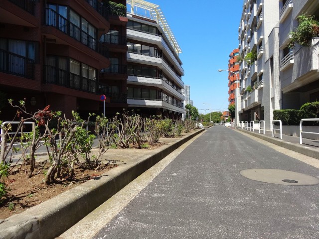 ファミール六本木 周辺