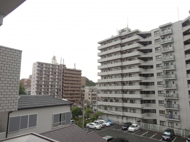 サンマリーナ新子安　玄関前眺望407