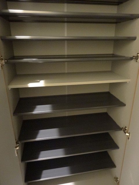 サンマリーナ新子安　シューズBOX407