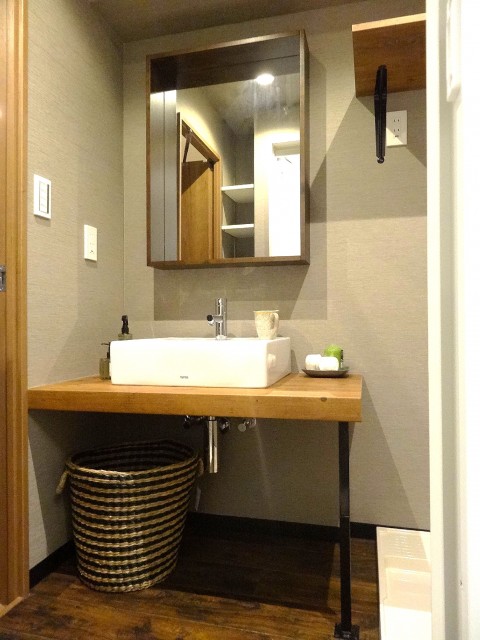 サンマリーナ新子安　洗面化粧台407