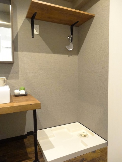 サンマリーナ新子安　洗濯機置場407