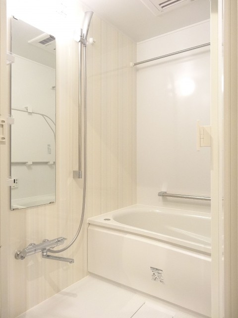 サンマリーナ新子安　バスルーム407