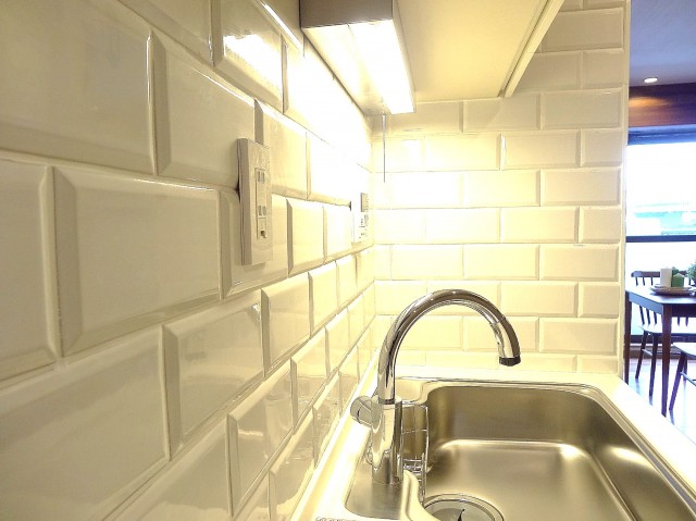 サンマリーナ新子安　キッチン407