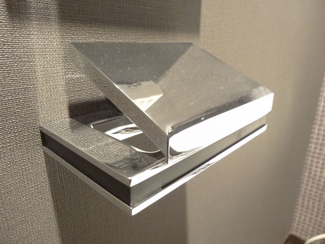 サンマリーナ新子安　ペーパーホルダー