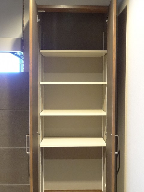 サンマリーナ新子安　収納201