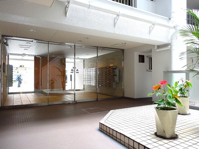 ニューライフ等々力　エントランス