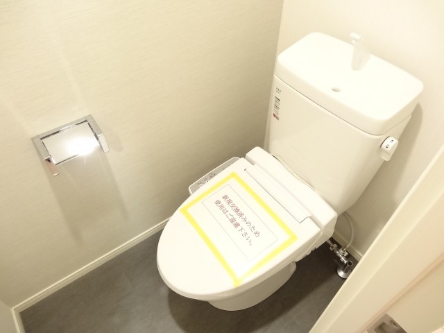 ガーデンハウス　トイレ