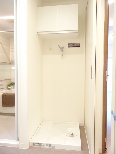 ヴェラハイツ浜町　洗濯機置場506