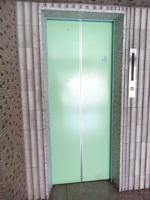 砧フラワーマンション　エレベーター