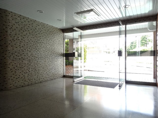 砧フラワーマンション　エレベーターホール