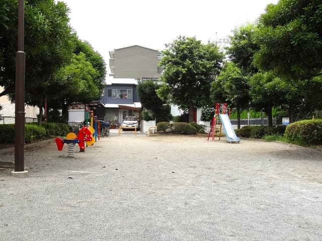 砧フラワーマンション　公園