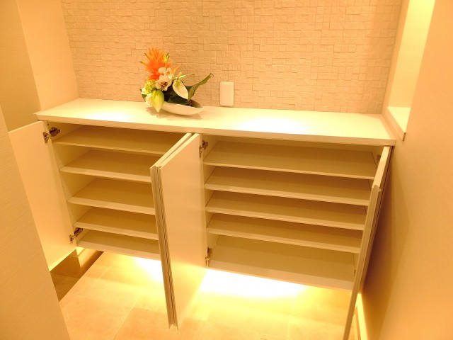 玉川台スカイマンション　シューズボックス