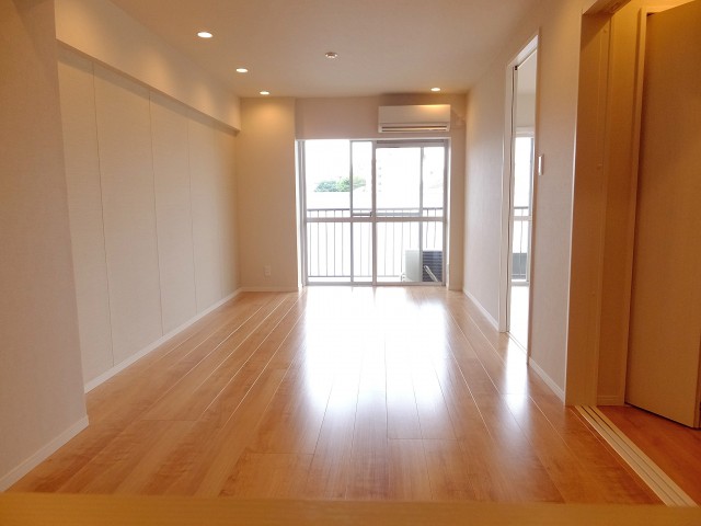 玉川台スカイマンション　リビング