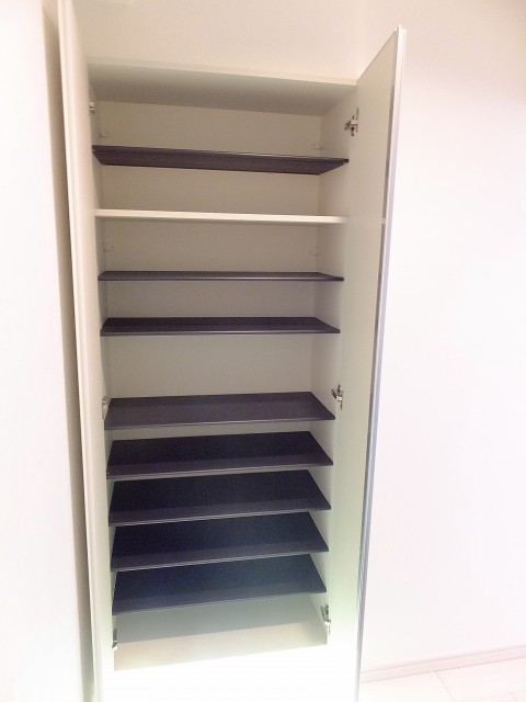 東建ニューハイツ九段　シューズボックス