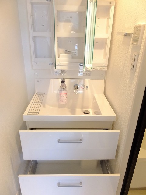東建ニューハイツ九段　洗面台