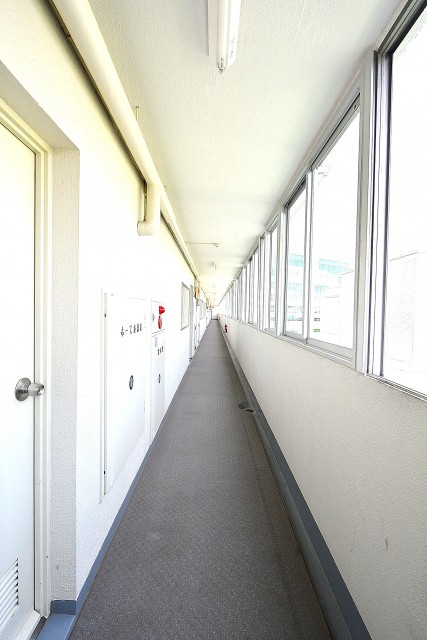 神宮前コーポラス　11階廊下