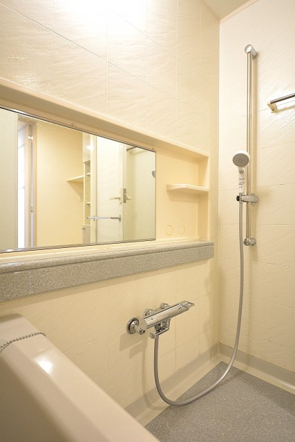 アールヴェール新宿弁天町　バスルーム702