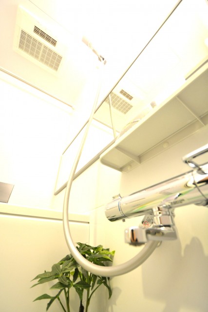 砧フラワーマンション　浴室