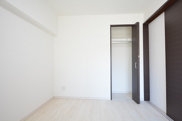 グレイス魚籃坂　約4.8帖の洋室