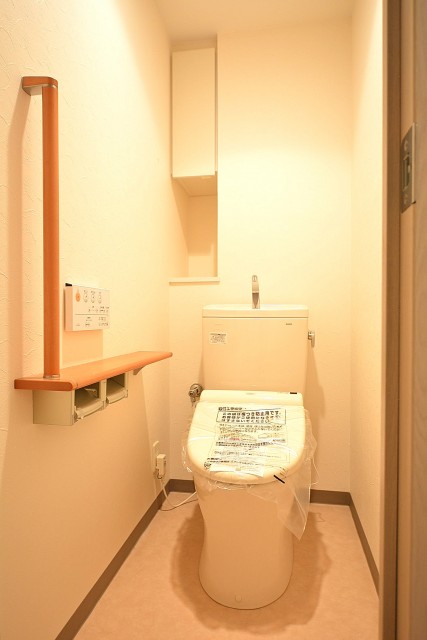 アールヴェール新宿弁天町　トイレ402