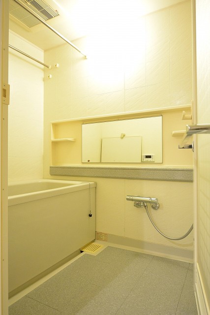 アールヴェール新宿弁天町　バスルーム402