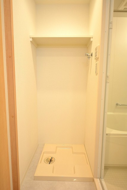 日興パレス南麻布第2　洗濯機置場