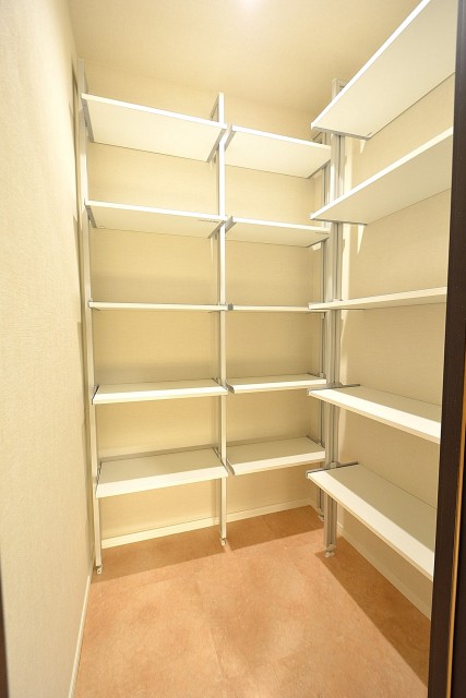 ファミール六本木 シューズインクローゼット