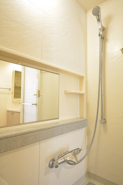 アールヴェール新宿弁天町　バスルーム301