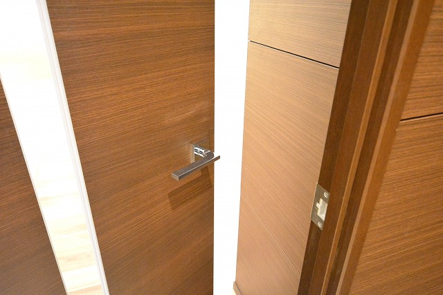 ファミール六本木 リビングへ！