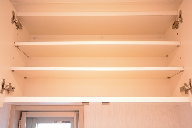 アールヴェール新宿弁天町　トイレ収納301