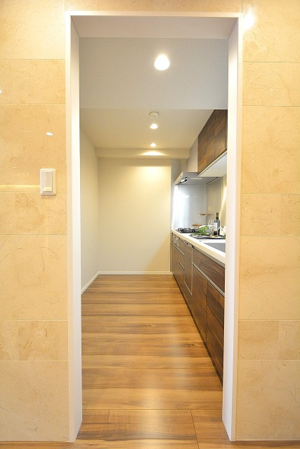 ファミール六本木　独立キッチン