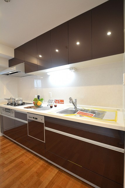 ライオンズヴィアーレ幡ヶ谷　システムキッチン