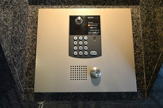 ライオンズヴィアーレ幡ヶ谷　オートロック