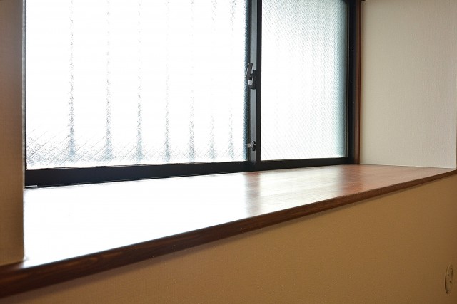 コスモ学芸大学　約6.0帖の洋室出窓