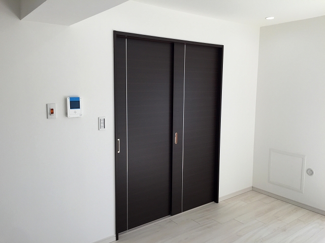 目白ガーデニア　洋室リビング左手