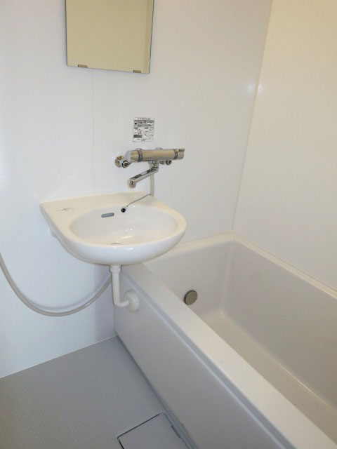 目白武蔵野マンション　バスルームは追い焚き付・オートバス