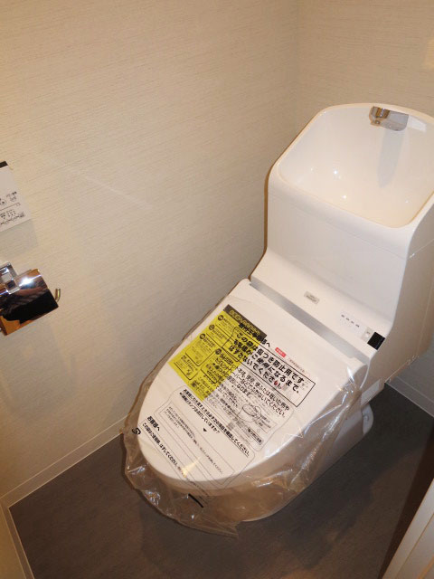 ウォシュレット付のトイレ