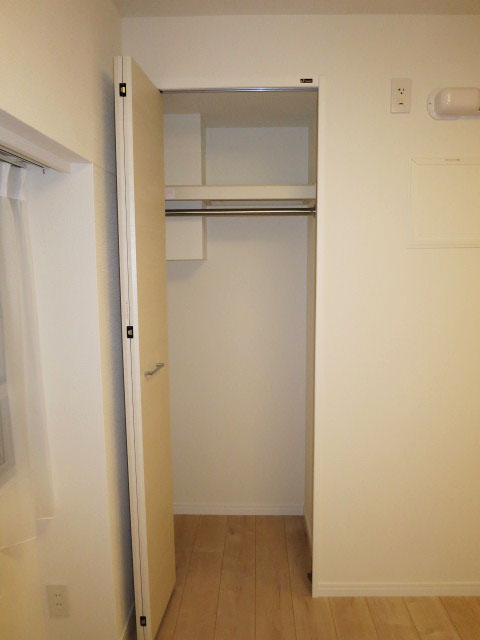 約4.2帖の洋室　クローゼット